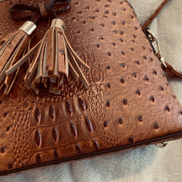 Ostrich Embossed Three Compartment Purse With Tassel and Bow - Picture 12 of 16